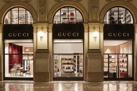 gucci vittorio emanuele|Gucci store milan.